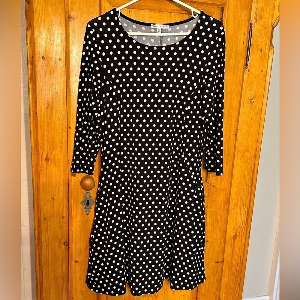 Annalee & Hope Dress Black w/White Polkadots Form Fitting, Pockets Medium